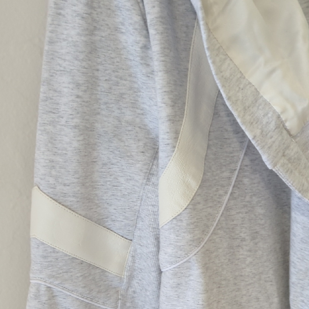 Blanc Noir Light Gray Hooded Trench Coat - Picture 9 of 13